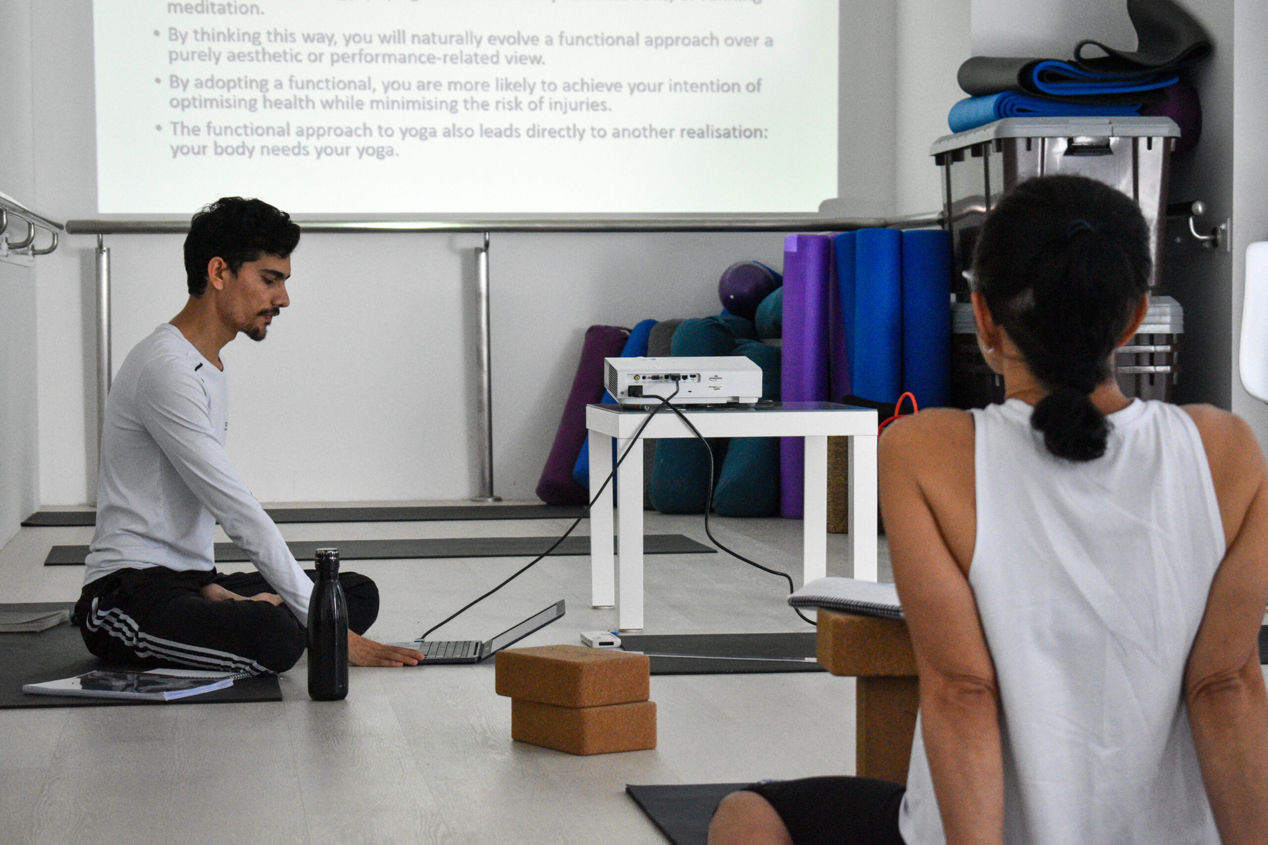 Continuously updated course curriculum and materials